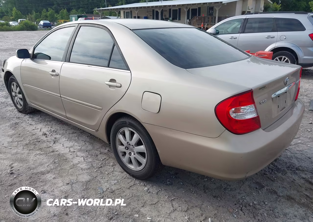 2003 Toyota Camry Xle VIN:4T1BE32KX3U249182 - 3