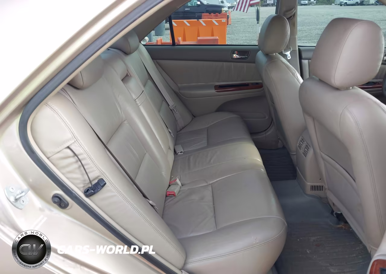 2003 Toyota Camry Xle VIN:4T1BE32KX3U249182 - 8