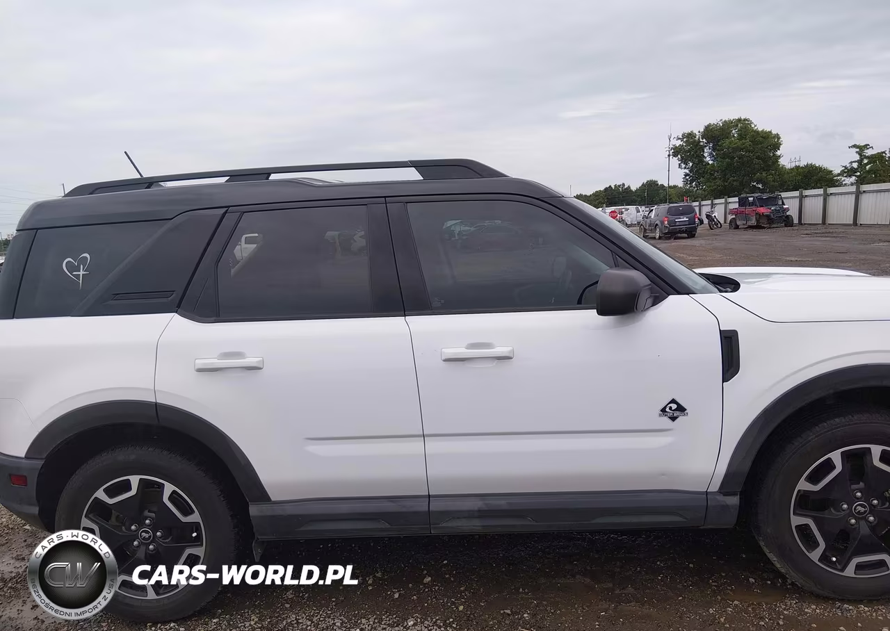2021 Ford Bronco Sport Outer Banks VIN:3FMCR9C67MRA39824 - 13