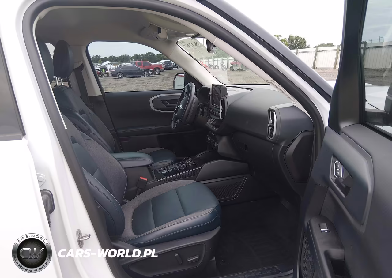 2021 Ford Bronco Sport Outer Banks VIN:3FMCR9C67MRA39824 - 5