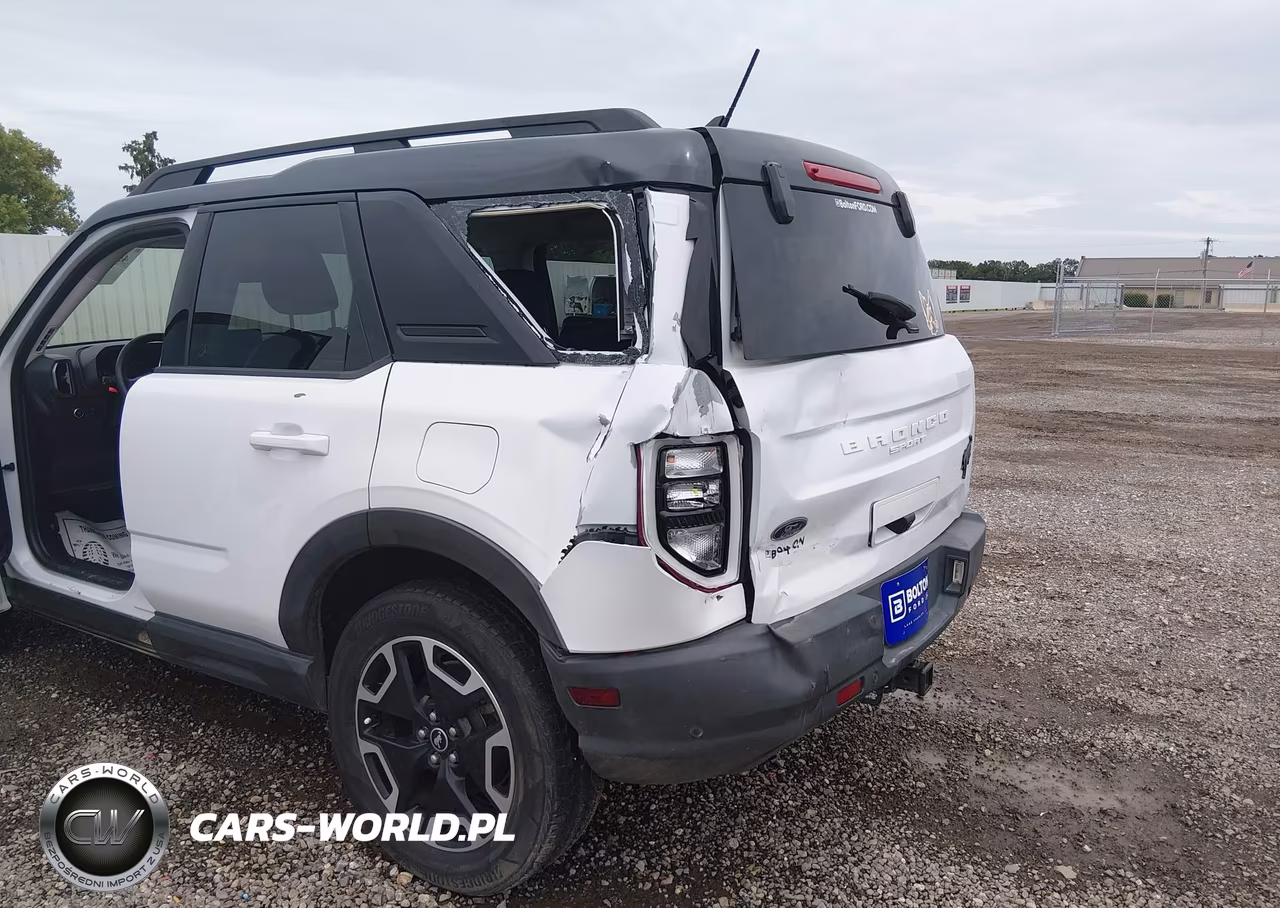 2021 Ford Bronco Sport Outer Banks VIN:3FMCR9C67MRA39824 - 6