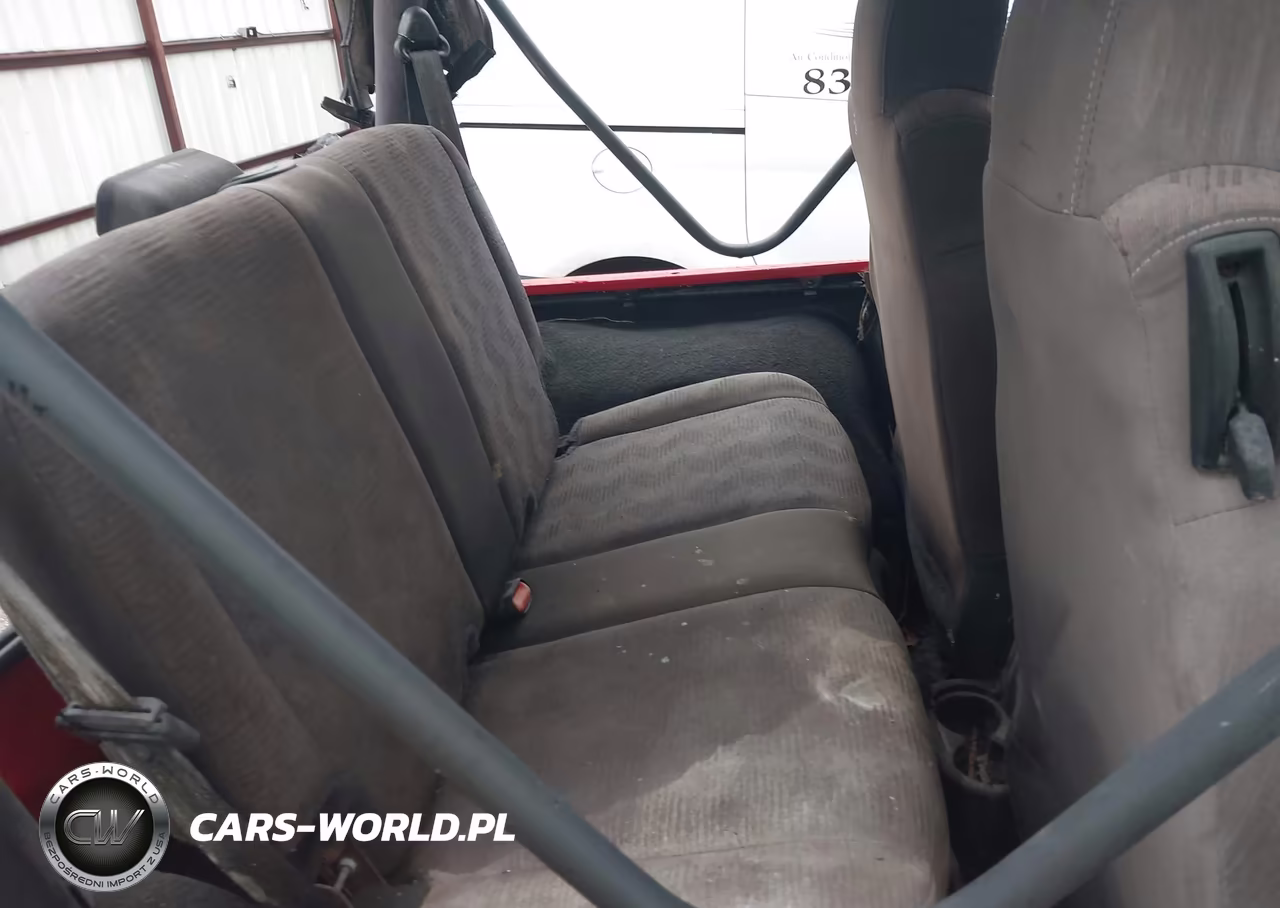 2005 Jeep Wrangler X VIN:1J4FA39SX5P357210 - 8