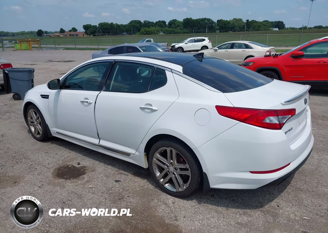2013 Kia Optima Sx VIN:5XXGR4A62DG138349 - 3