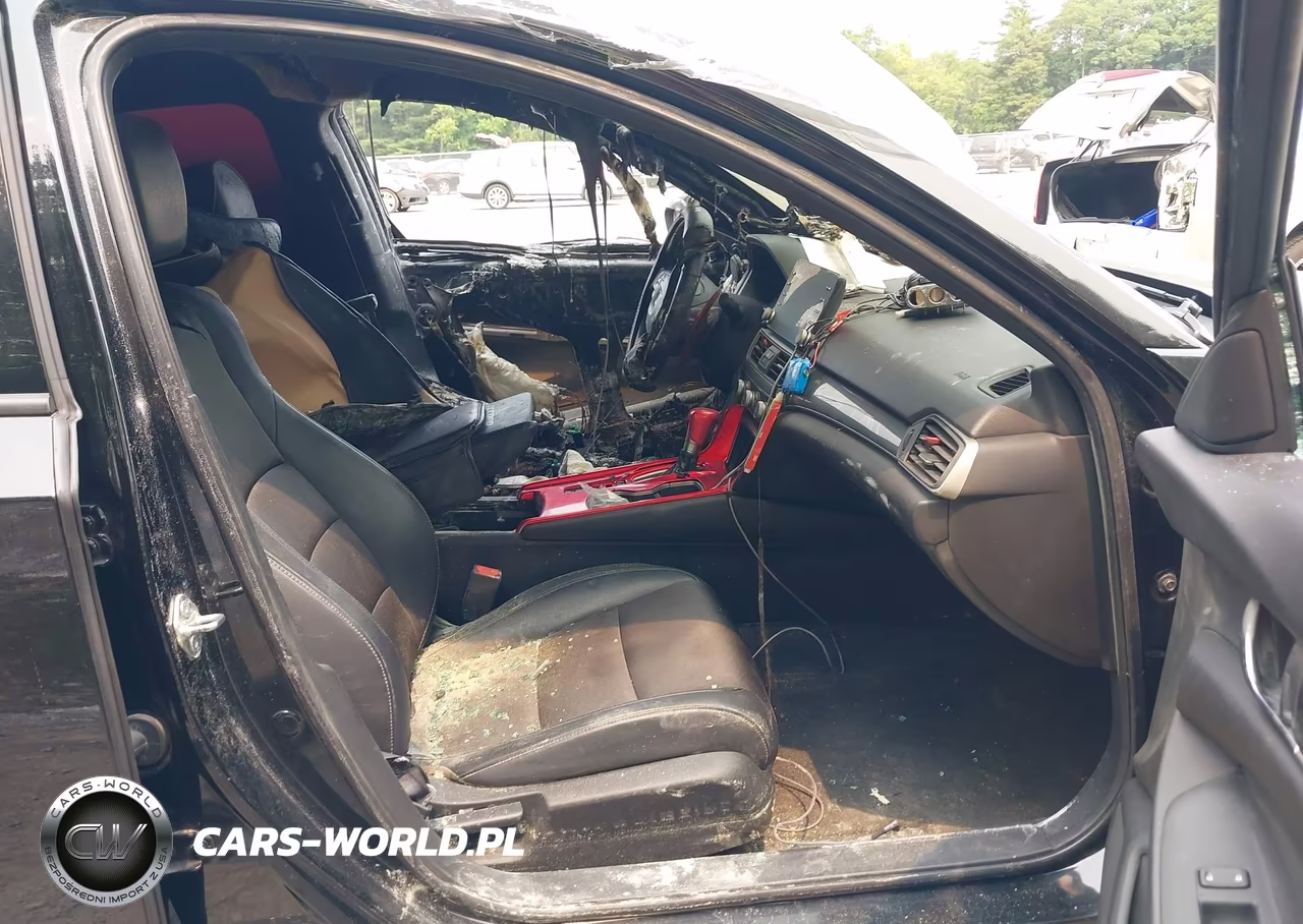 2018 Honda Accord Sport VIN:1HGCV1F37JA256316 - 5
