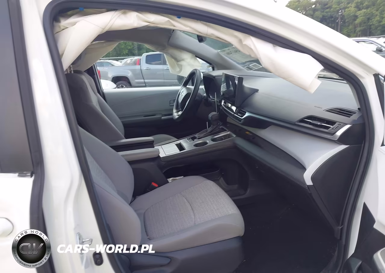 2025 Toyota Sienna Le VIN:5TDBSKFCXSS156899 - 5