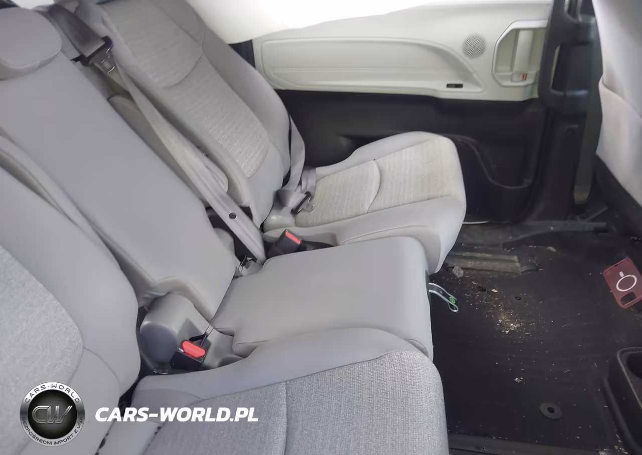 2025 Toyota Sienna Le VIN:5TDBSKFCXSS156899 - 8