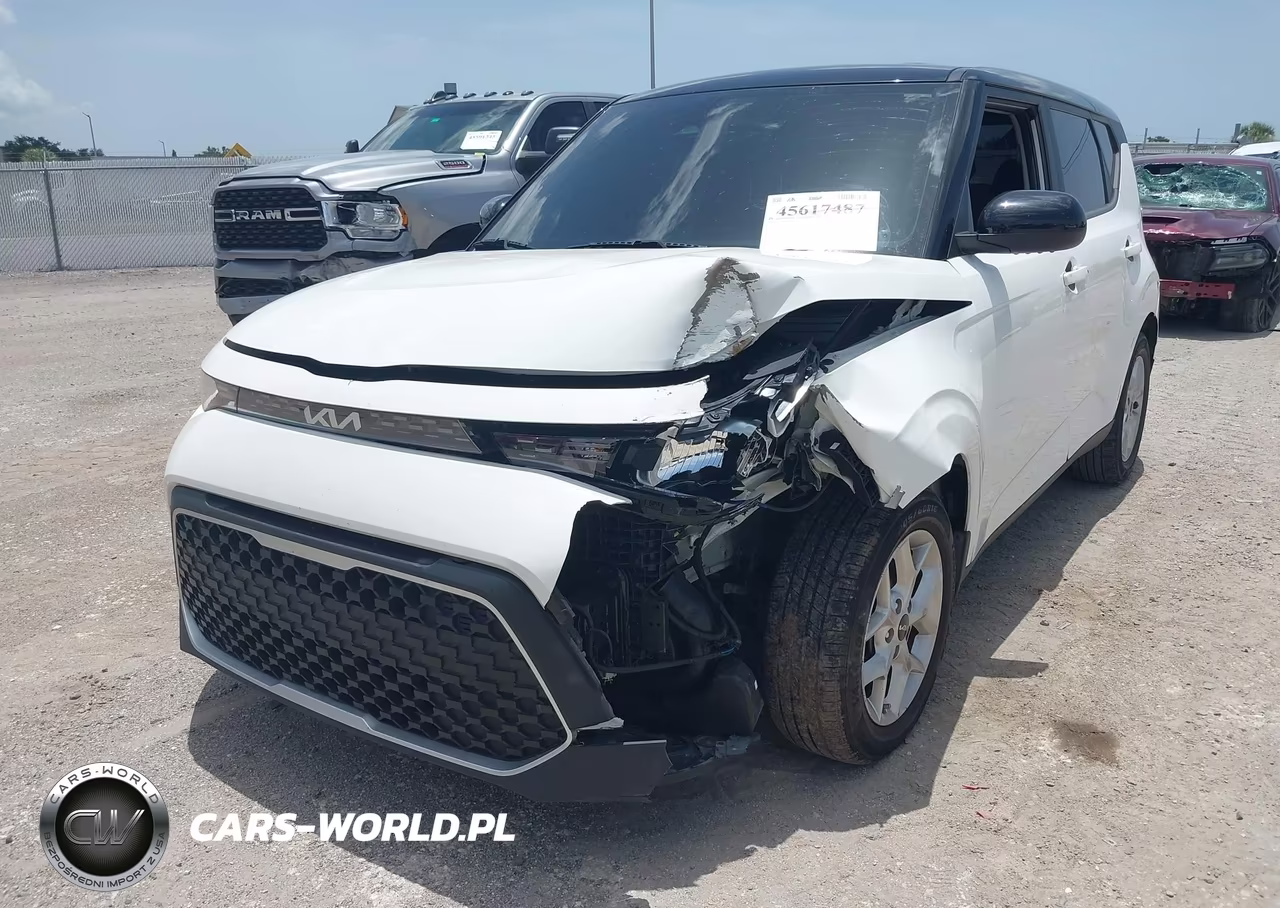 2023 Kia Soul S VIN:KNDJ23AU2P7200073 - 6