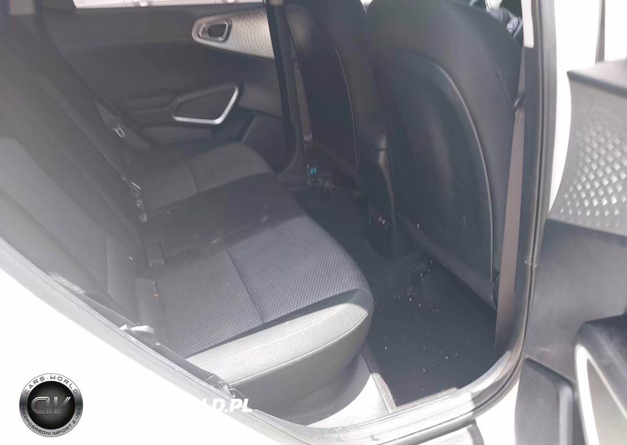 2023 Kia Soul S VIN:KNDJ23AU2P7200073 - 8
