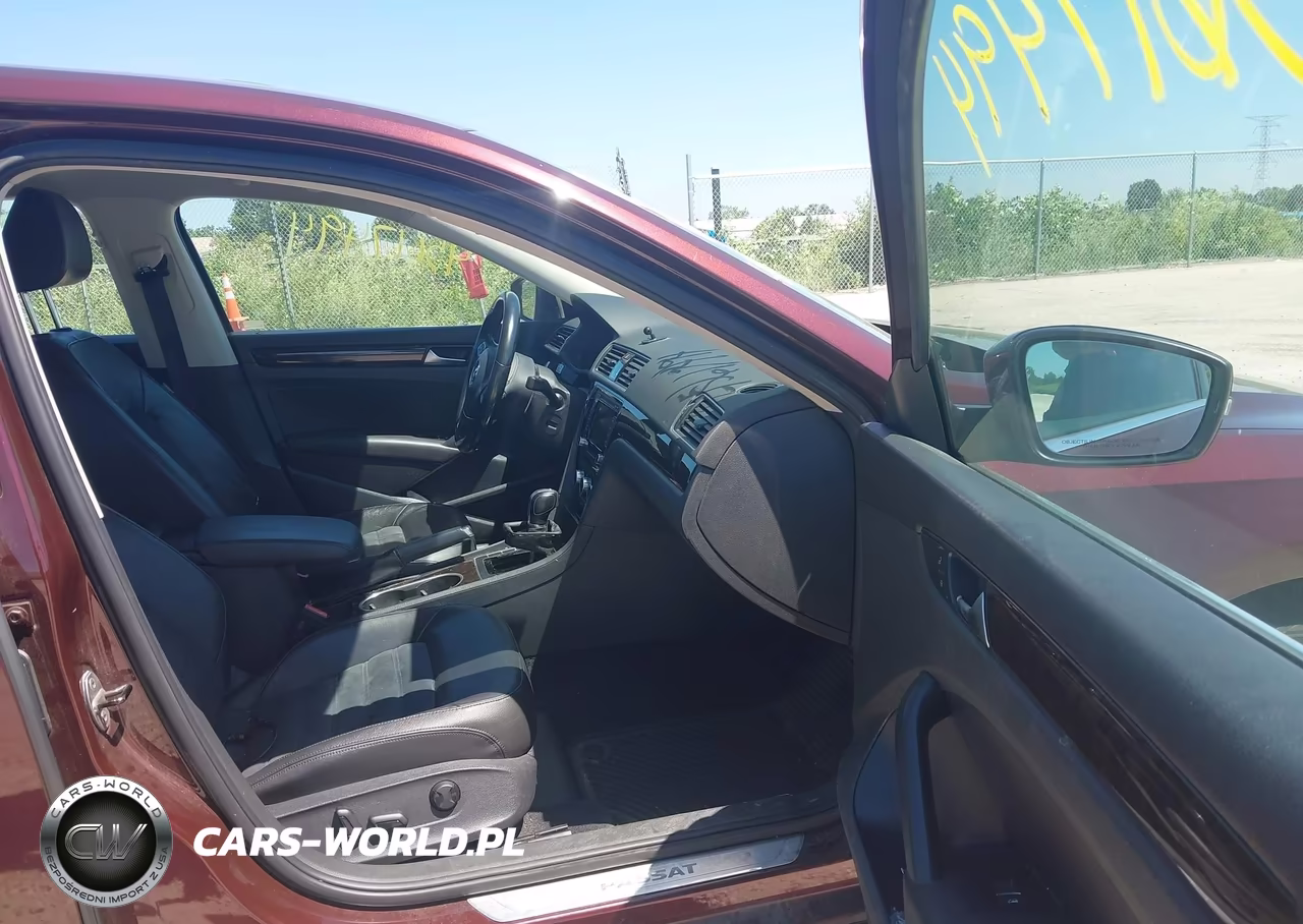 2014 Volkswagen Passat 2.0L Tdi Sel Premium VIN:1VWCN7A3XEC028679 - 5