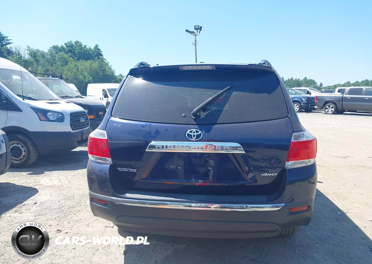 2011 Toyota Highlander Base V6 VIN:5TDBK3EH8BS045206 - 17