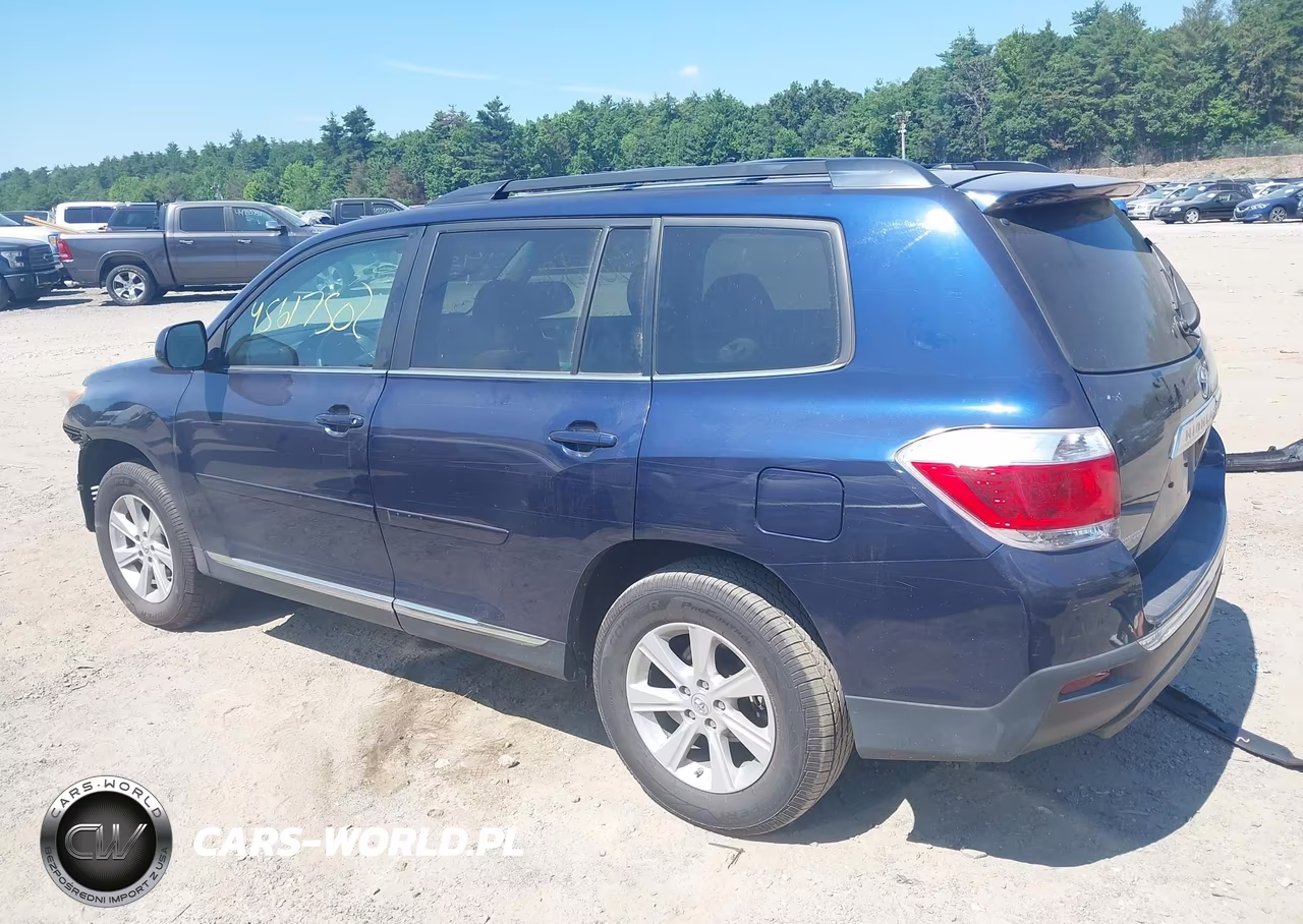 2011 Toyota Highlander Base V6 VIN:5TDBK3EH8BS045206 - 3