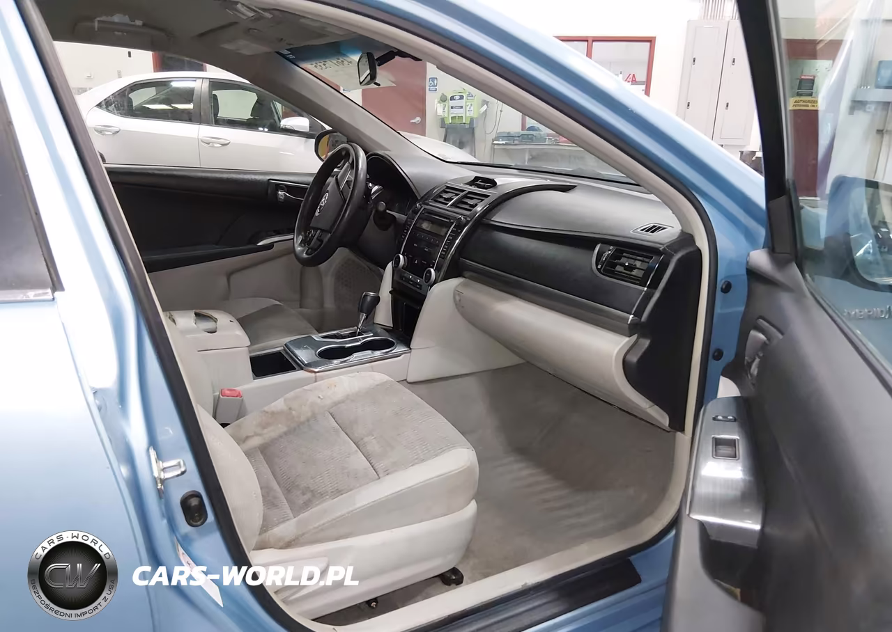 2012 Toyota Camry Hybrid Le VIN:4T1BD1FK7CU057493 - 5