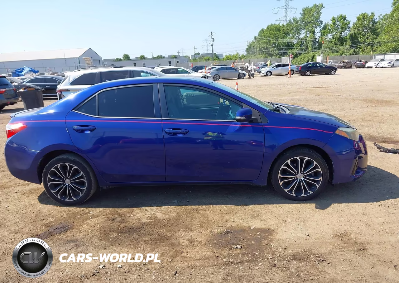 2015 Toyota Corolla S Plus VIN:5YFBURHE4FP197366 - 13