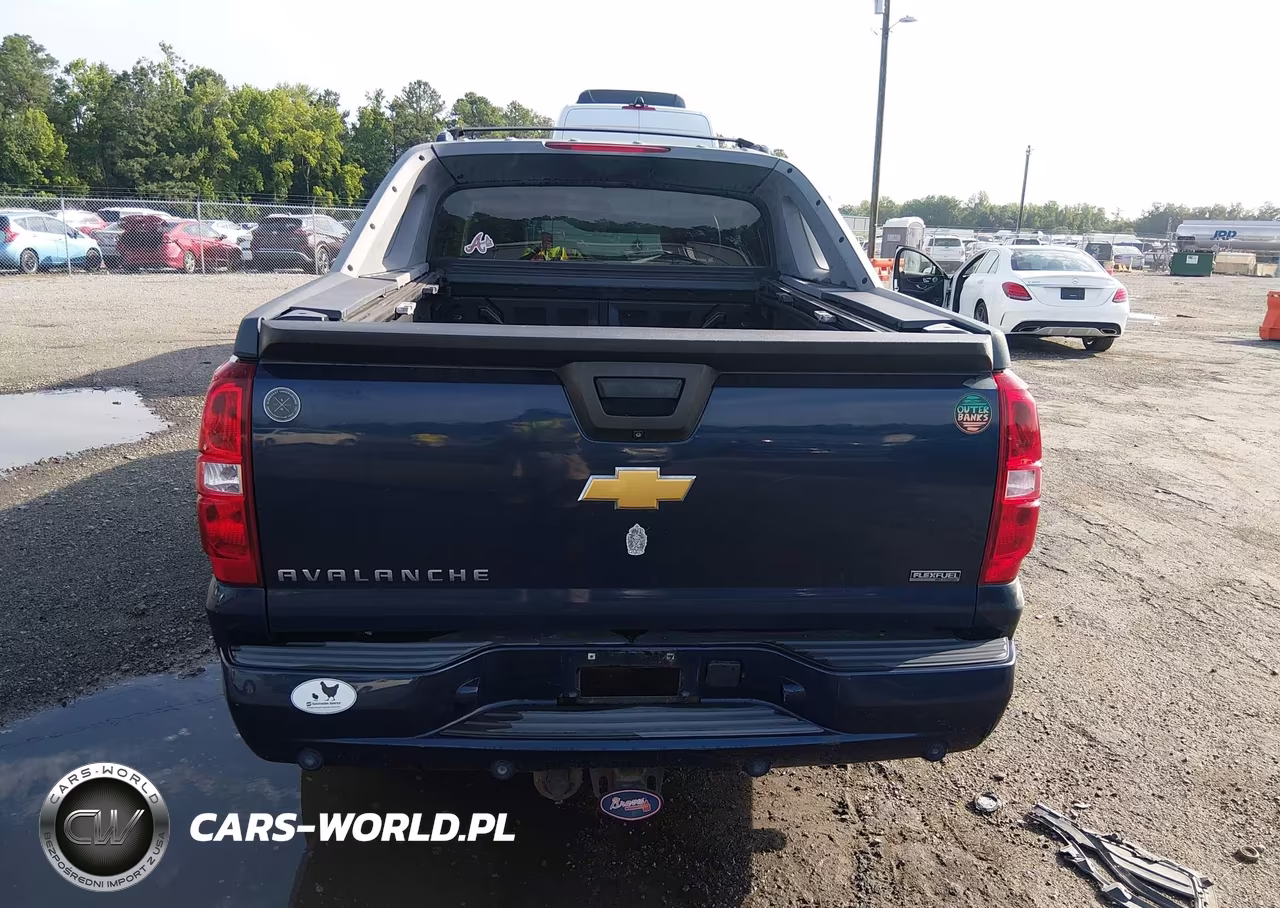 2011 Chevrolet Avalanche 1500 Ltz VIN:3GNTKGE33BG122912 - 16