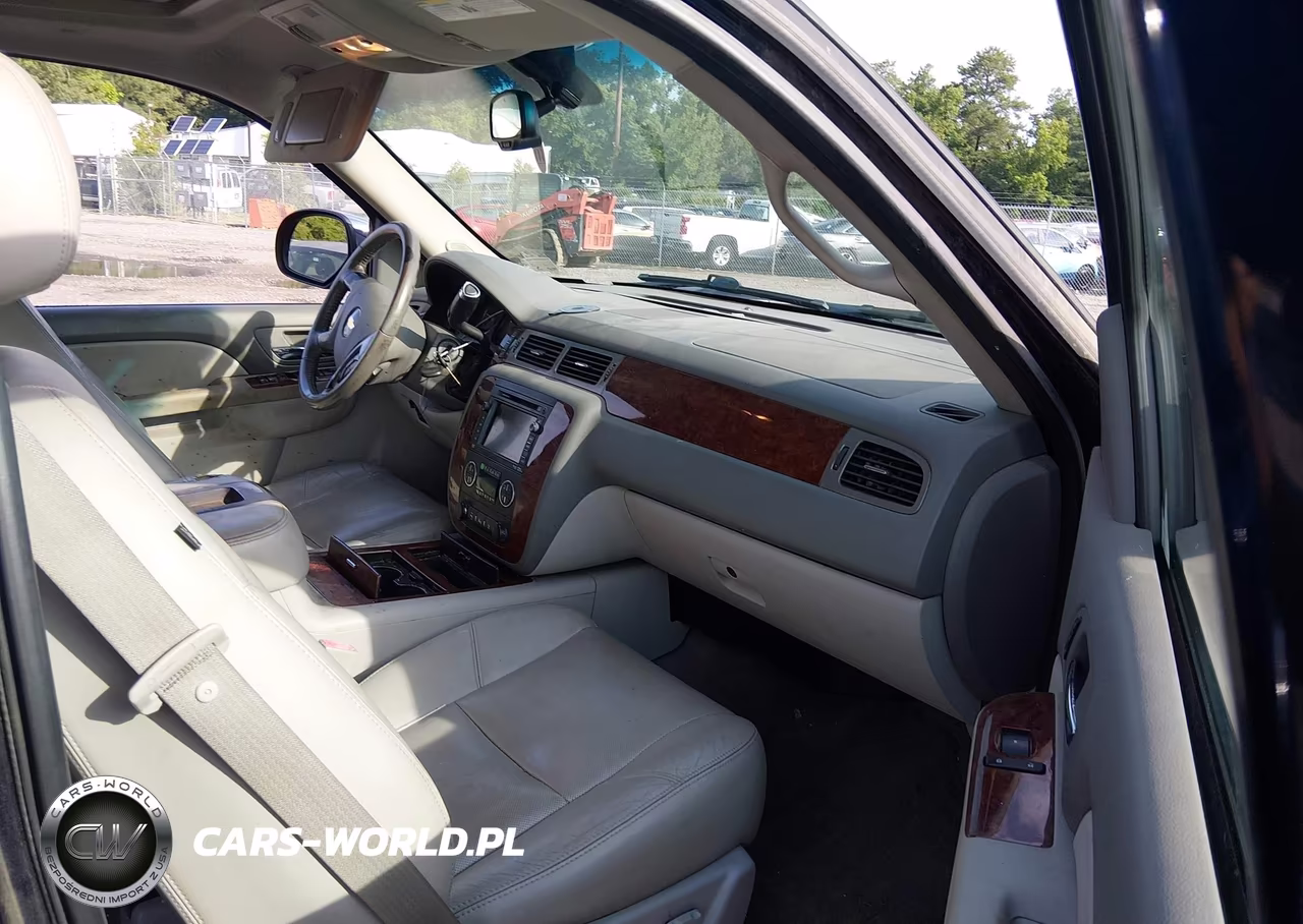 2011 Chevrolet Avalanche 1500 Ltz VIN:3GNTKGE33BG122912 - 8