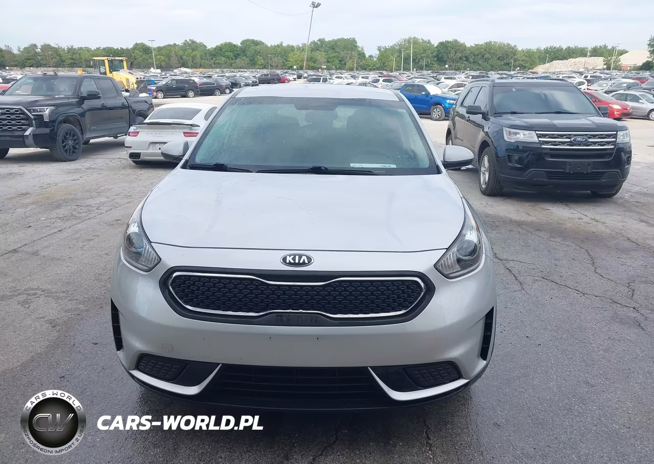 2018 Kia Niro Fe VIN:KNDCB3LC5J5147482 - 12