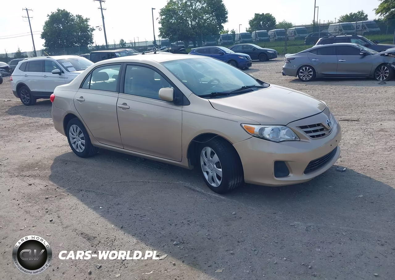 2013 Toyota Corolla Le – zdjęcie 1 z 16