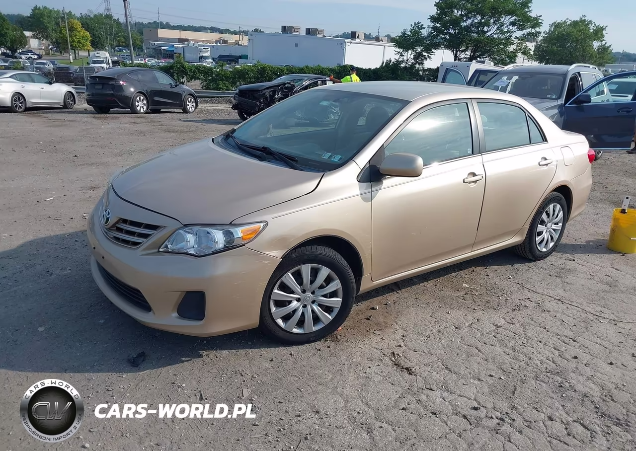 2013 Toyota Corolla Le VIN:2T1BU4EE4DC992681 - 2
