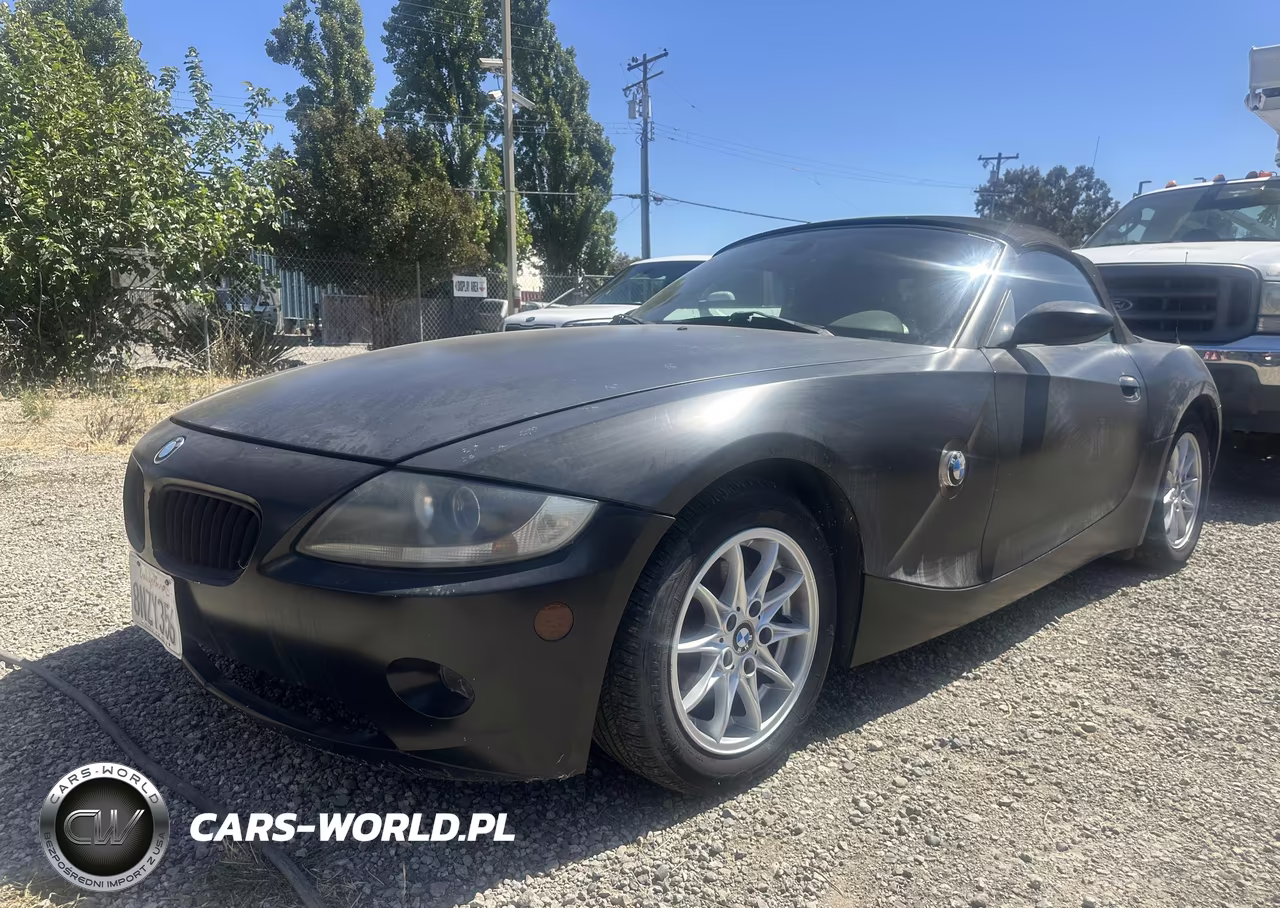 2005 BMW Z4 2.5I VIN:4USBT33525LR71333 - 2