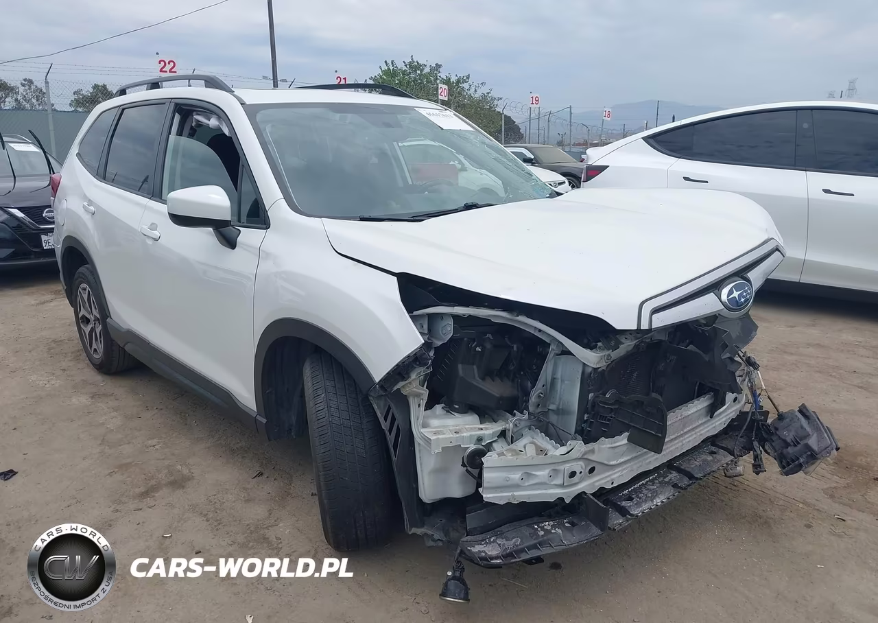 2021 Subaru Forester Premium – zdjęcie 1 z 16