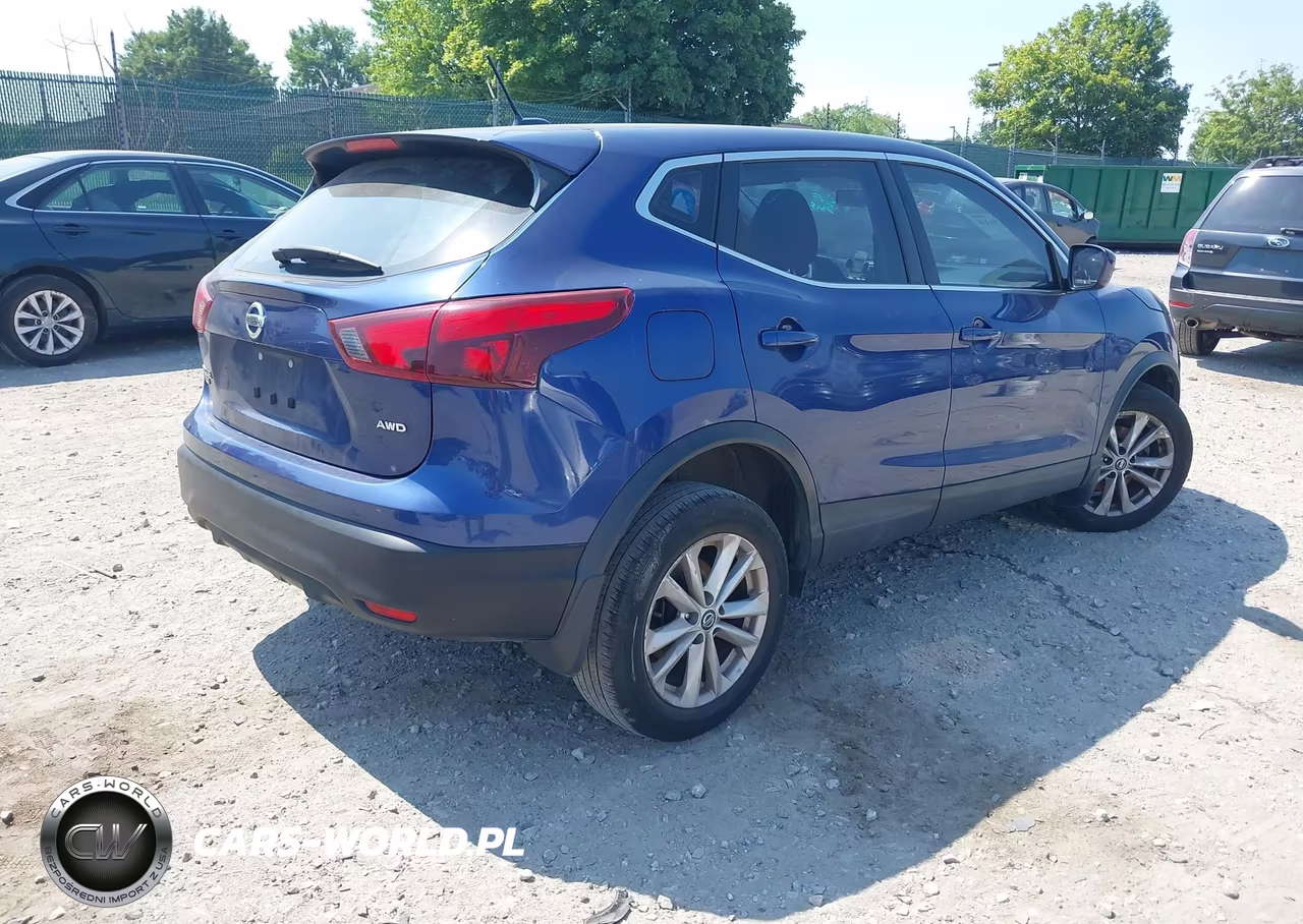2019 Nissan Rogue Sport S VIN:JN1BJ1CR3KW348528 - 4