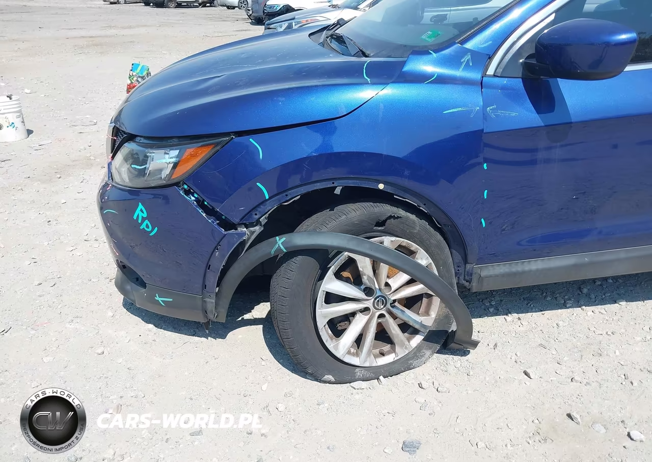2019 Nissan Rogue Sport S VIN:JN1BJ1CR3KW348528 - 6