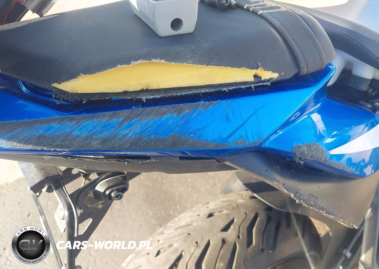 2015 Suzuki Gsx-S750 VIN:JS1GR7NA0F2102016 - 17