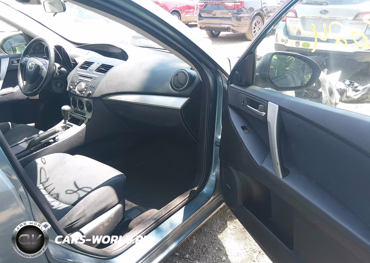 2011 Mazda Mazda3 S Sport VIN:JM1BL1U58B1363803 - 5