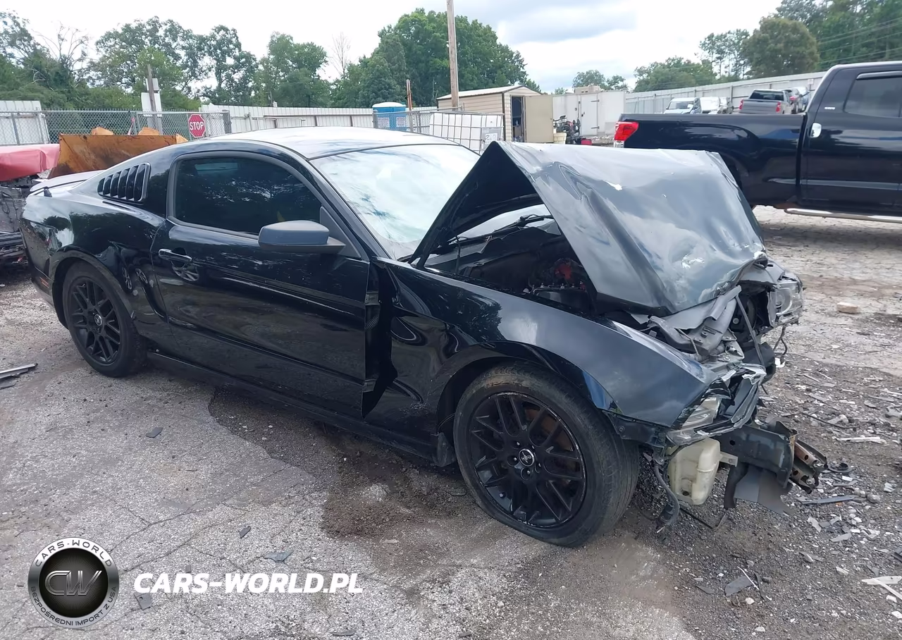 2014 Ford Mustang V6