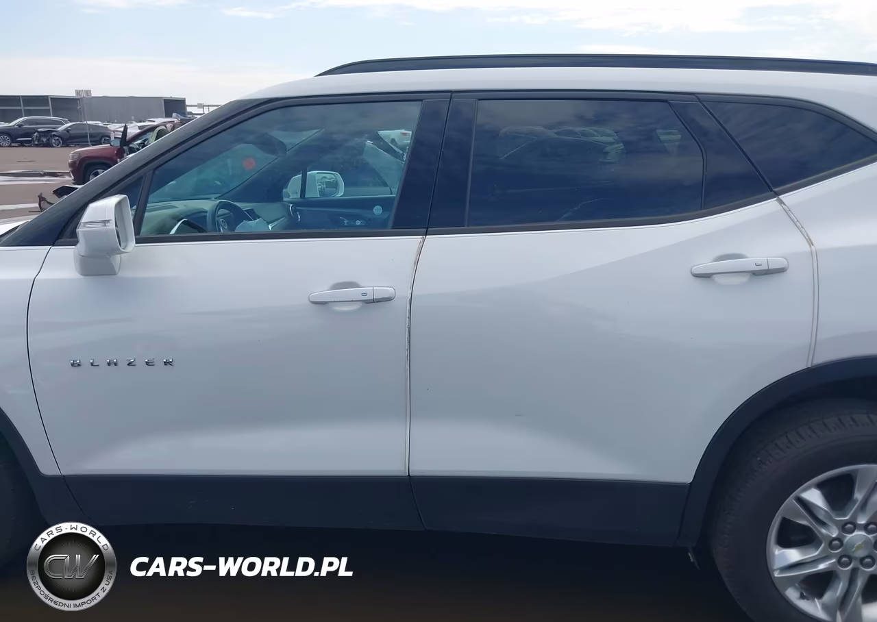 2019 Chevrolet Blazer VIN:3GNKBBRAXKS693737 - 14