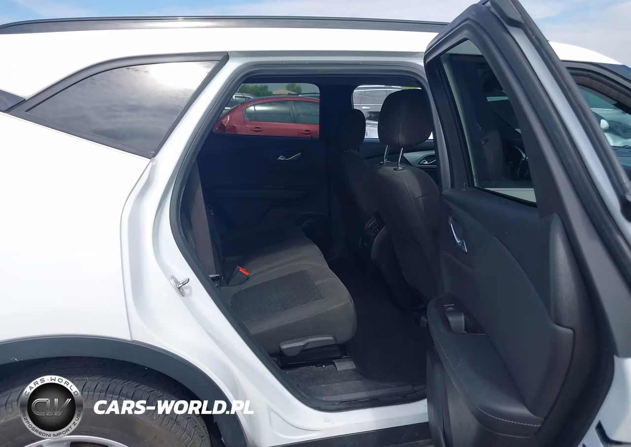 2019 Chevrolet Blazer VIN:3GNKBBRAXKS693737 - 8