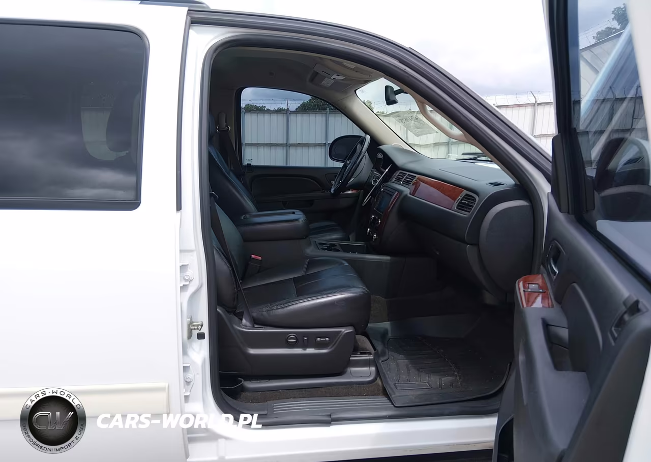 2012 Chevrolet Suburban Lt VIN:1GNSCJE00CR134139 - 5