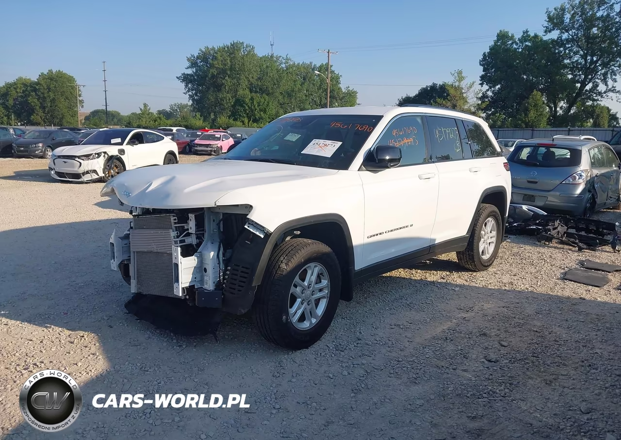 2023 Jeep Grand Cherokee Laredo 4X4 VIN:1C4RJHAG4PC596298 - 2