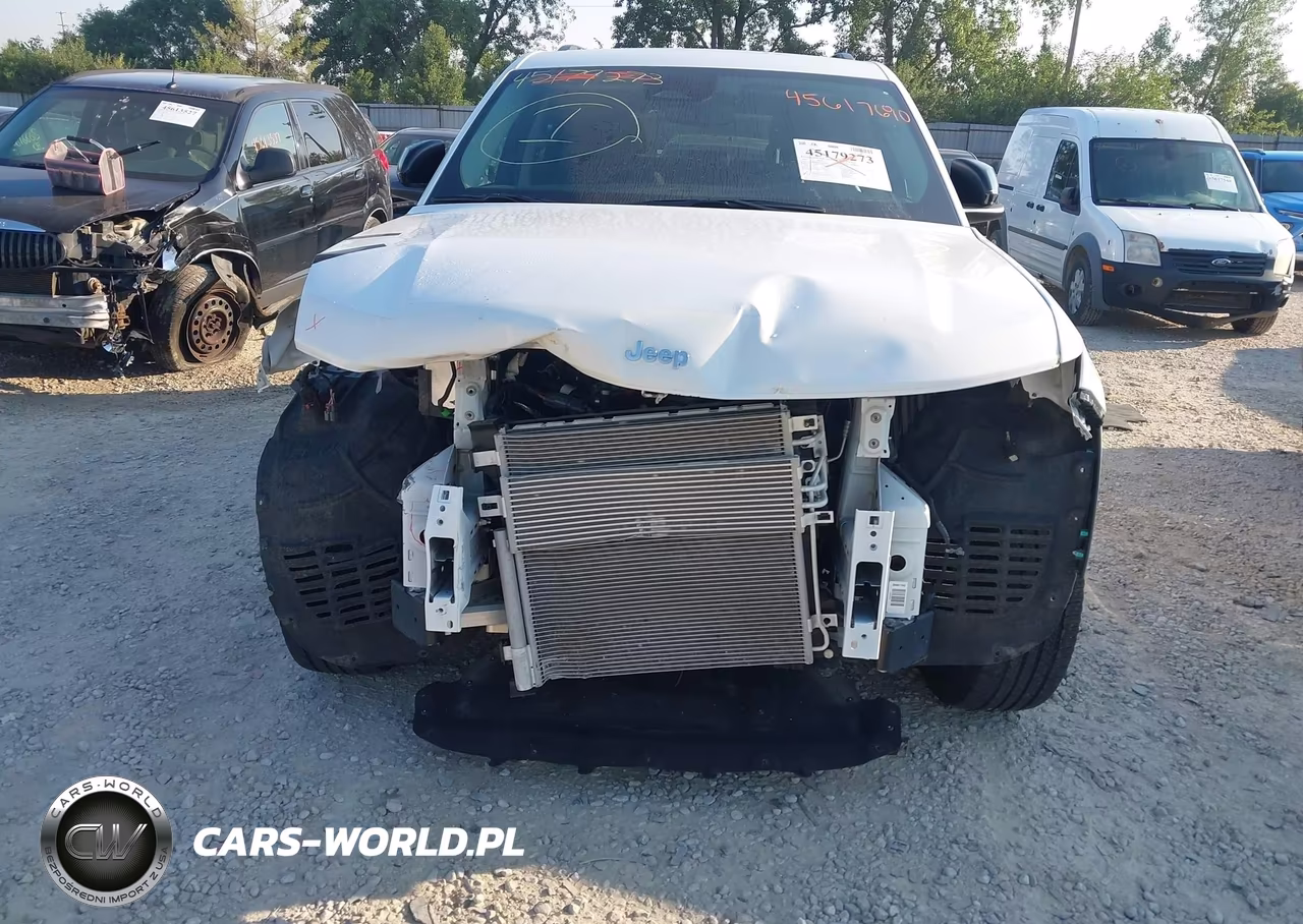 2023 Jeep Grand Cherokee Laredo 4X4 VIN:1C4RJHAG4PC596298 - 6