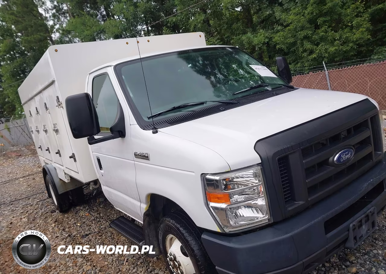 2018 Ford E-450 Cutaway