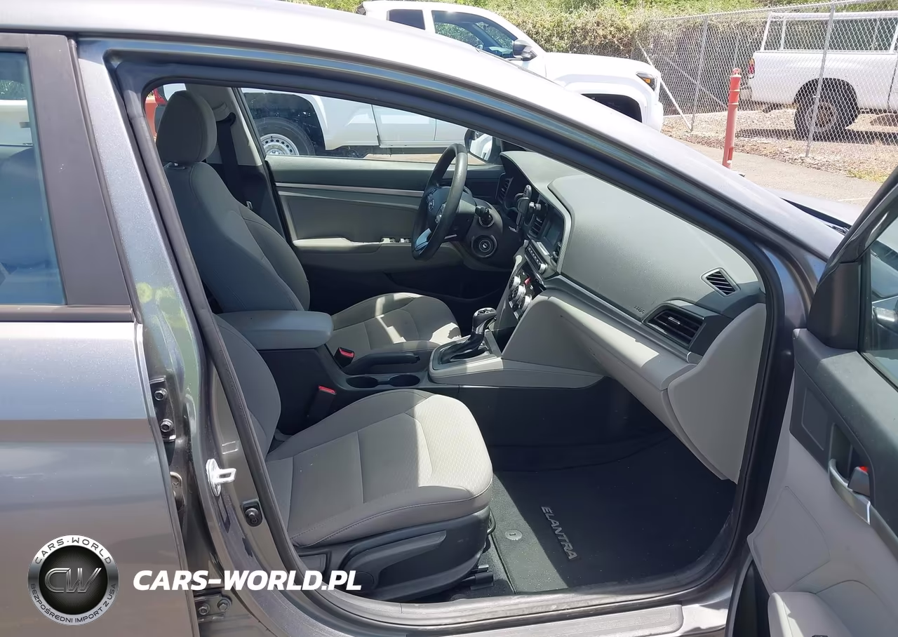 2019 Hyundai Elantra Se VIN:5NPD74LF3KH486037 - 5