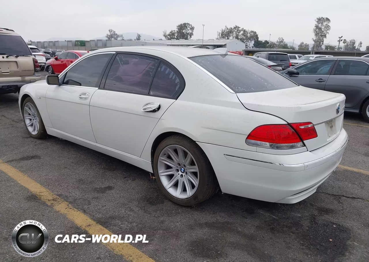 2006 BMW 750Li VIN:WBAHN83576DT34826 - 3