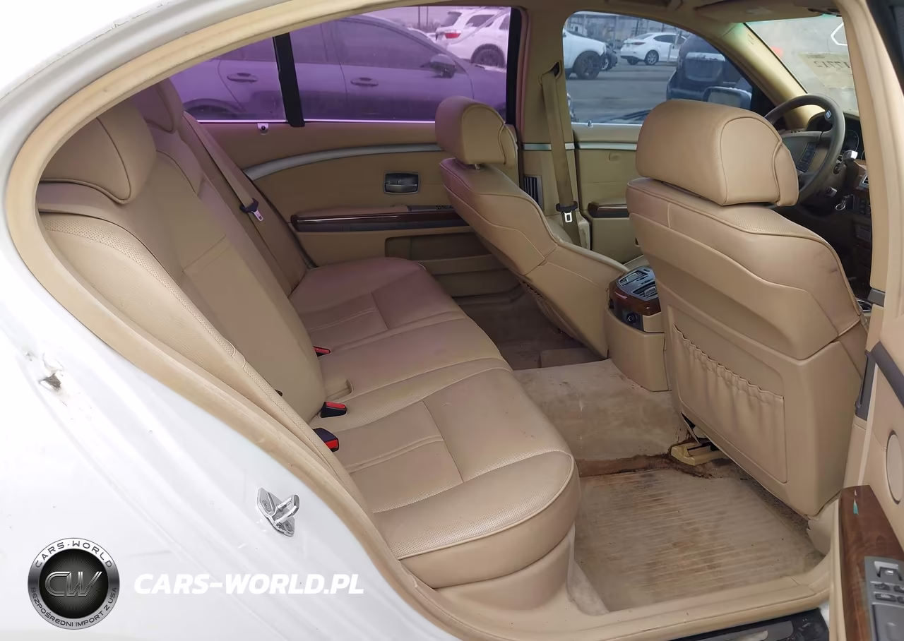 2006 BMW 750Li VIN:WBAHN83576DT34826 - 8