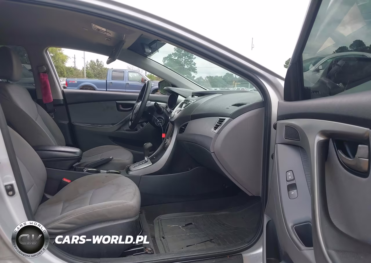 2012 Hyundai Elantra Gls VIN:5NPDH4AE2CH065614 - 5