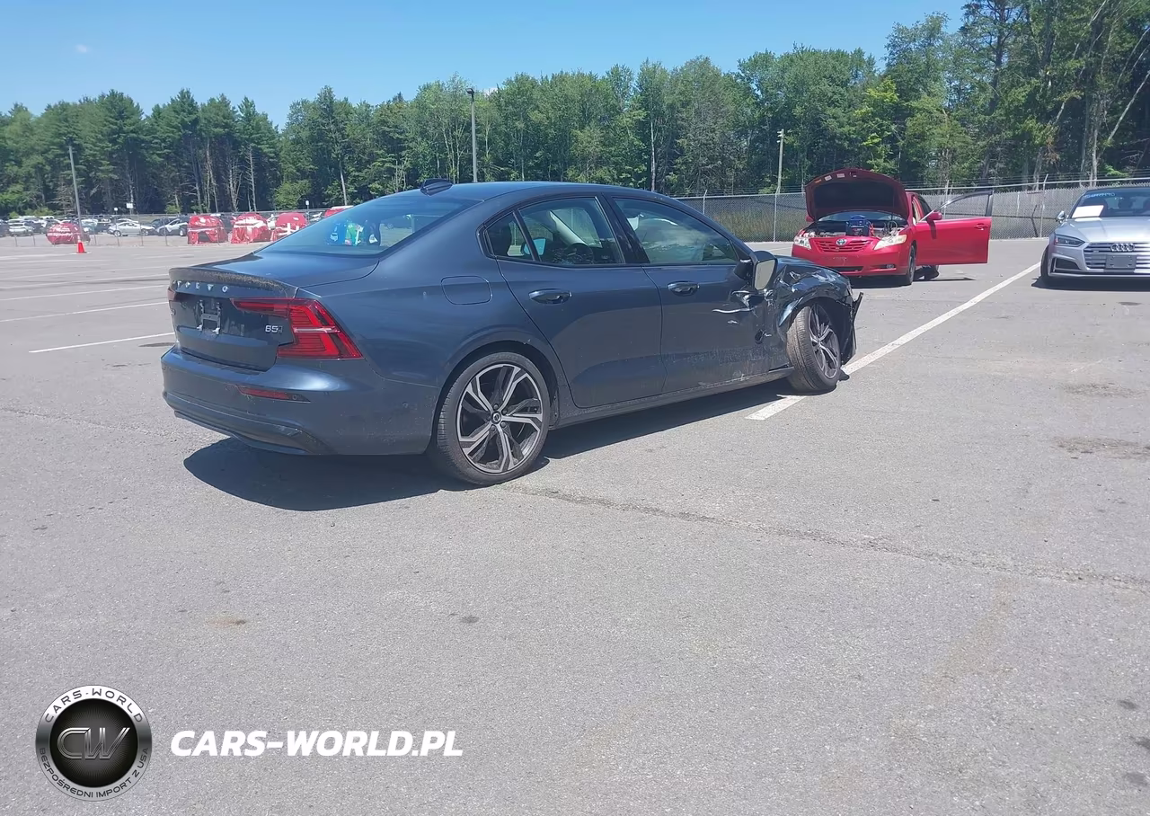 2024 Volvo S60 B5 Plus Dark Theme VIN:7JRL12TL8RG295091 - 4