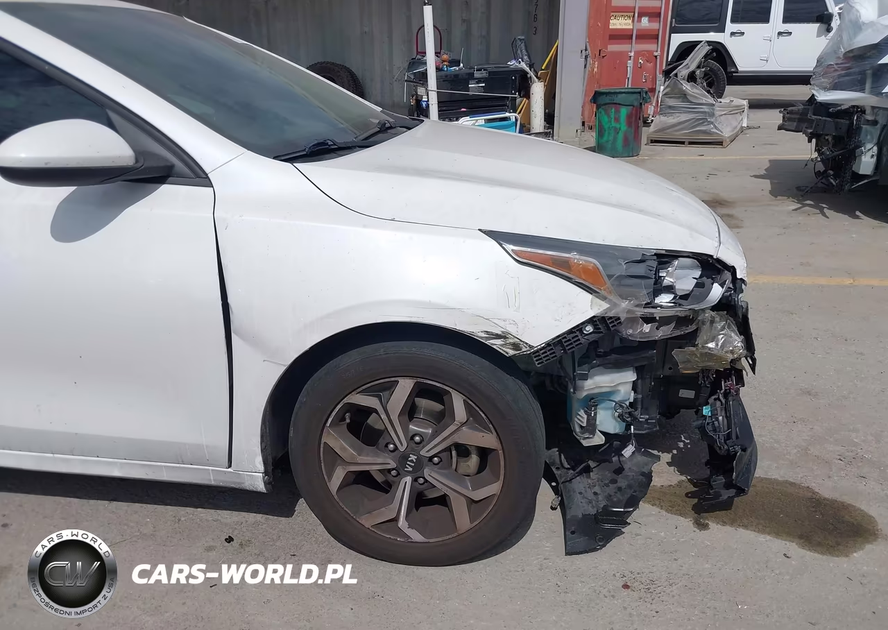 2021 Kia Forte Lxs VIN:3KPF24AD2ME403178 - 12