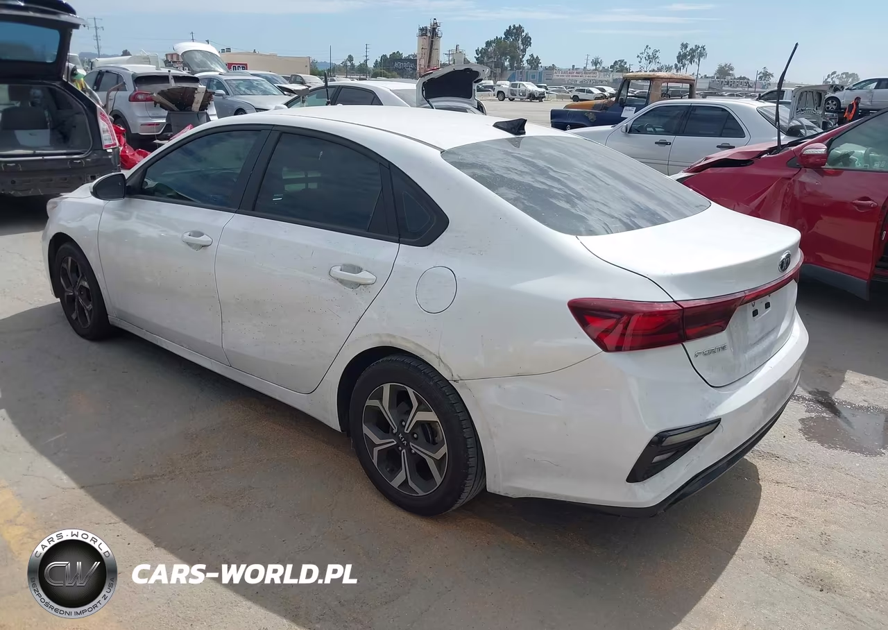 2021 Kia Forte Lxs VIN:3KPF24AD2ME403178 - 3