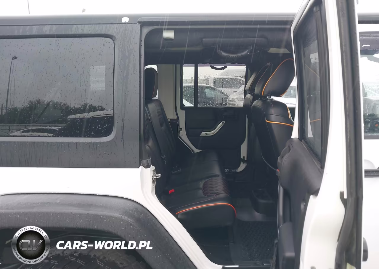 2011 Jeep Wrangler Unlimited Rubicon VIN:1J4BA6H10BL536027 - 8