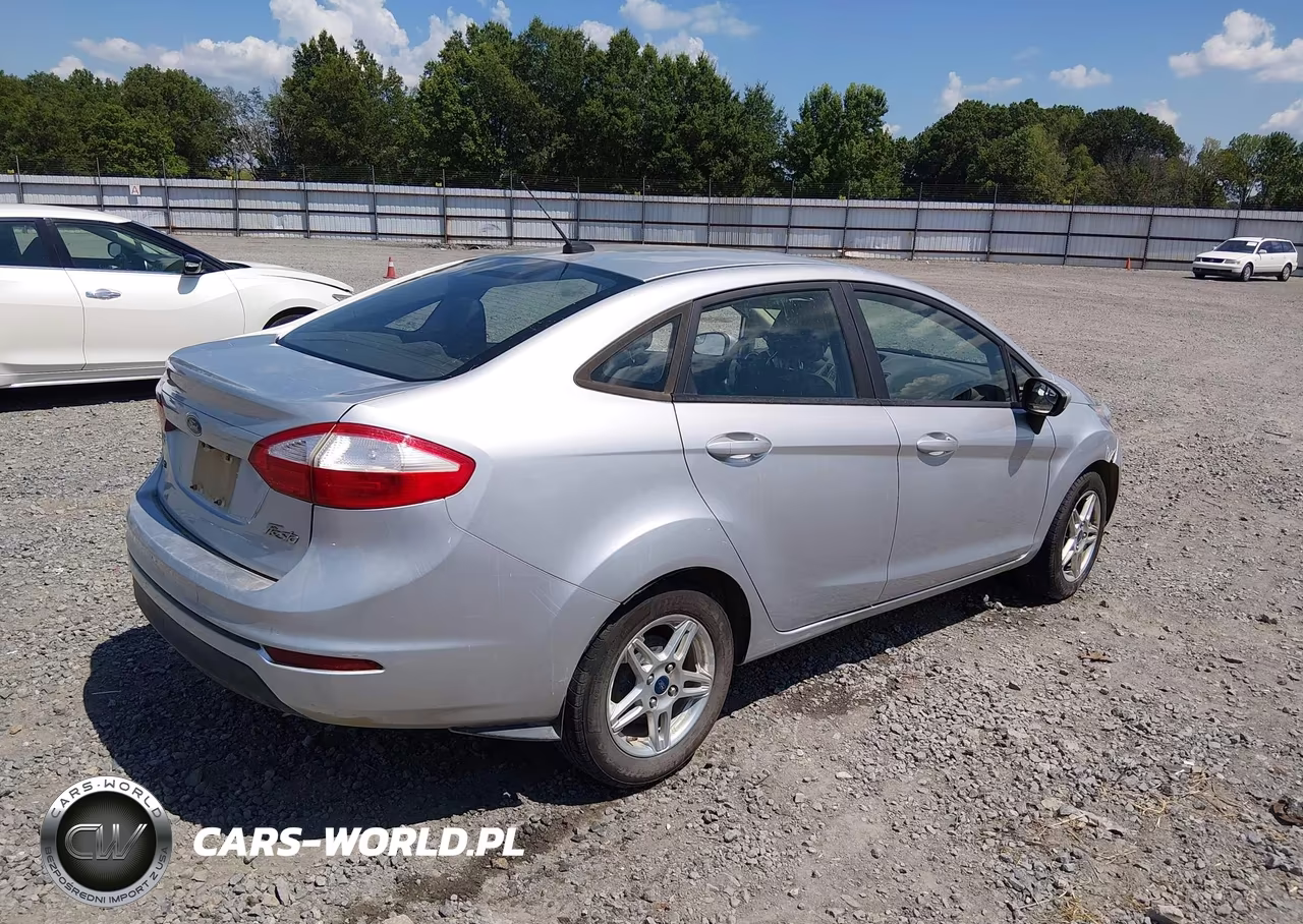2019 Ford Fiesta Se VIN:3FADP4BJ0KM131655 - 4