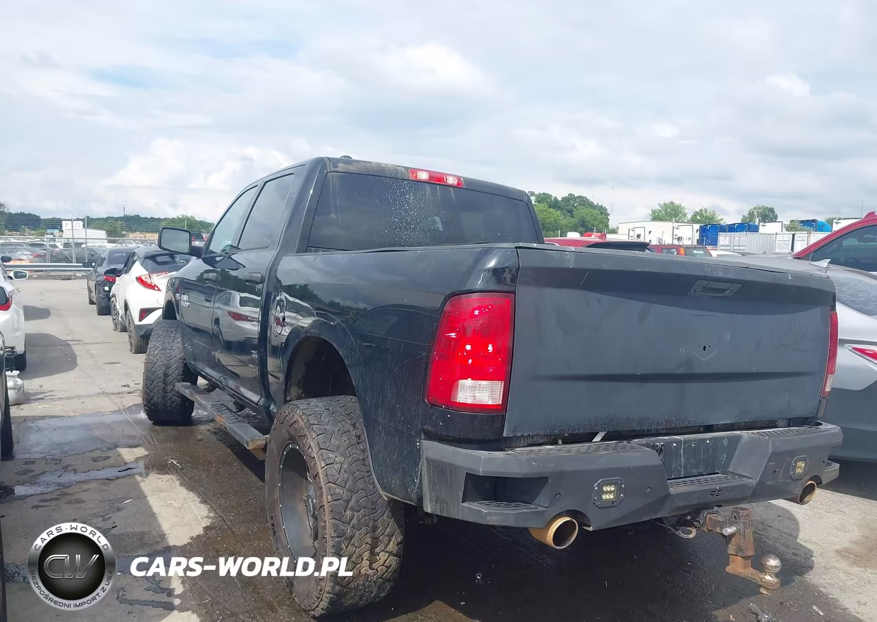 2015 Ram 1500 Express VIN:1C6RR6KT9FS582482 - 3