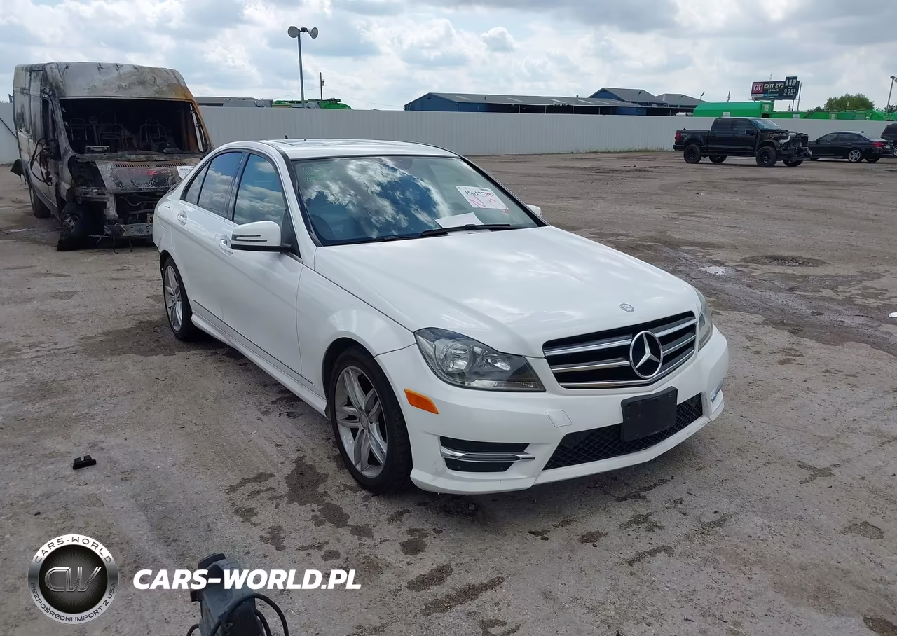 2014 Mercedes-Benz C 250 Sport