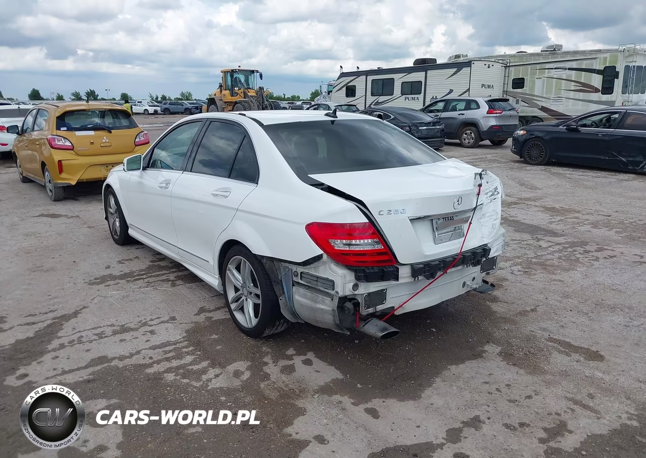 2014 Mercedes-Benz C 250 Sport VIN:WDDGF4HB7EA954164 - 3