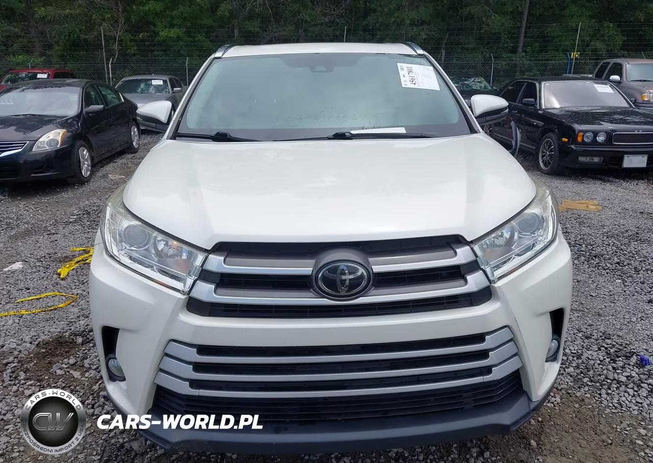 2019 Toyota Highlander Xle VIN:5TDKZRFH3KS551121 - 13