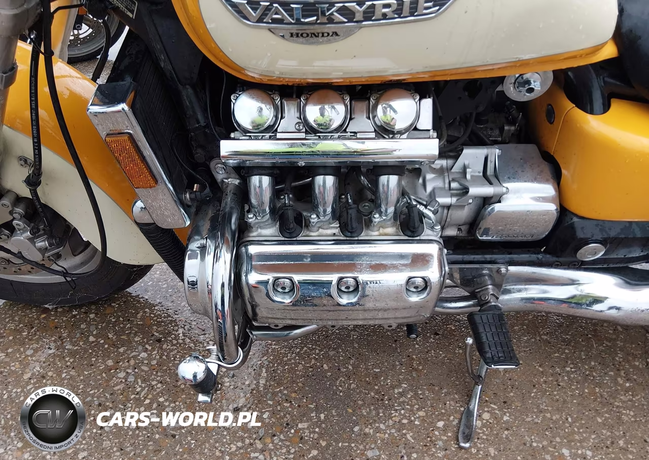1999 Honda Gl1500 C-2 VIN:1HFSC3401XA202187 - 9