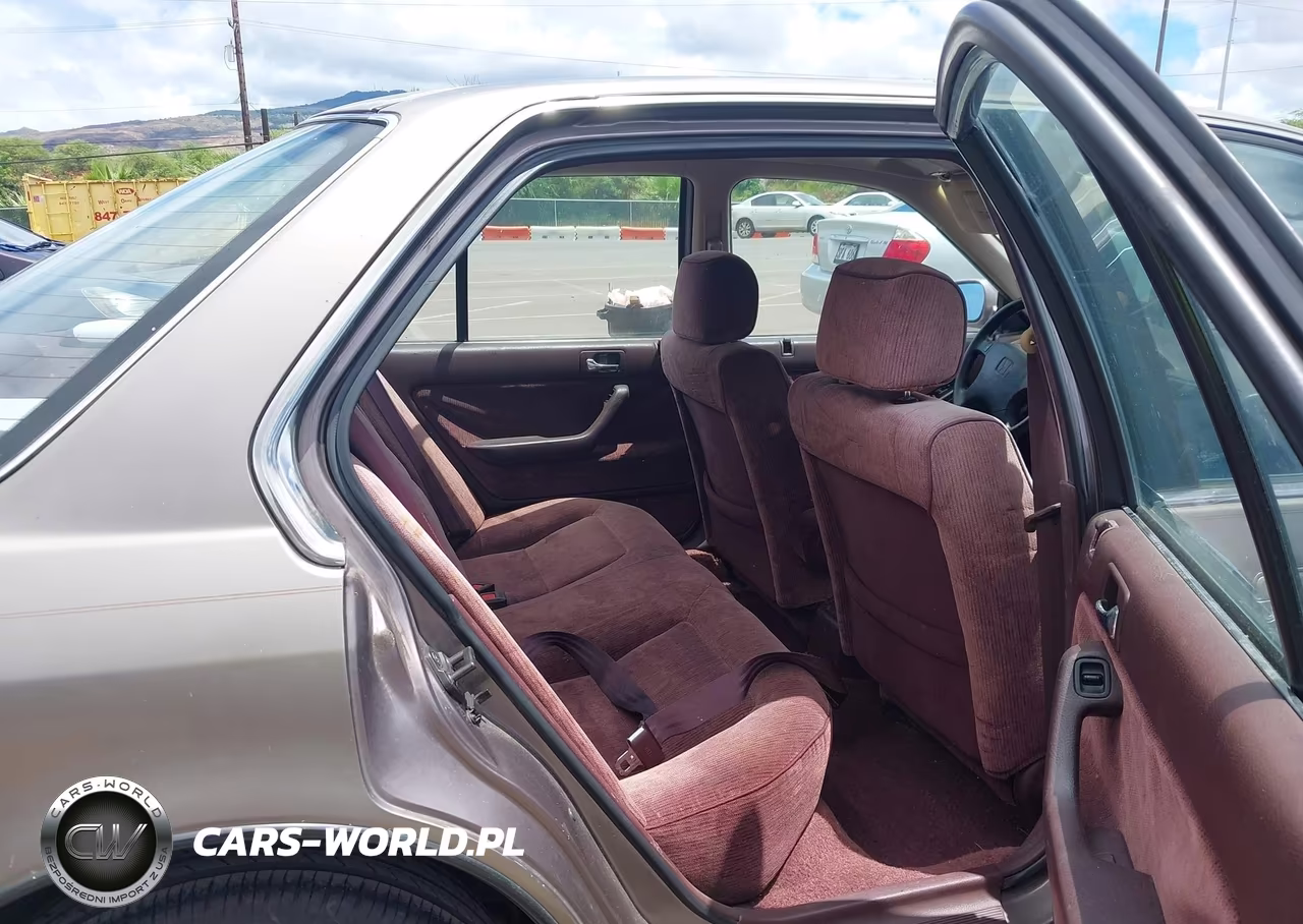 1992 Honda Accord Lx VIN:1HGCB7656NA141449 - 8